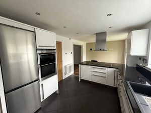 Open Plan Dining Kitchen- click for photo gallery